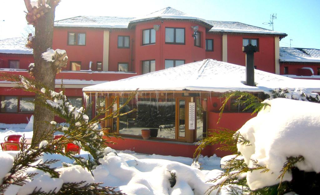 Hotel Del Lago Puigcerda Exterior photo
